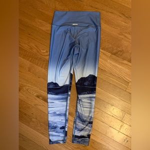 Aerie Workout Leggings (Ocean Theme)